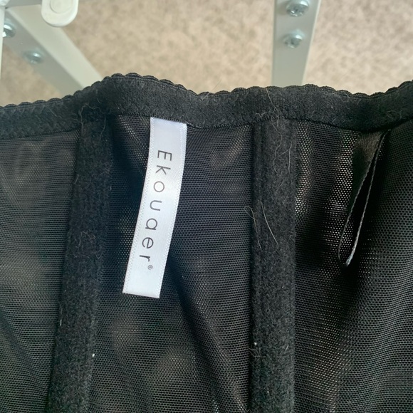 Waist Trainers Various Sizes - Picture 6 of 9